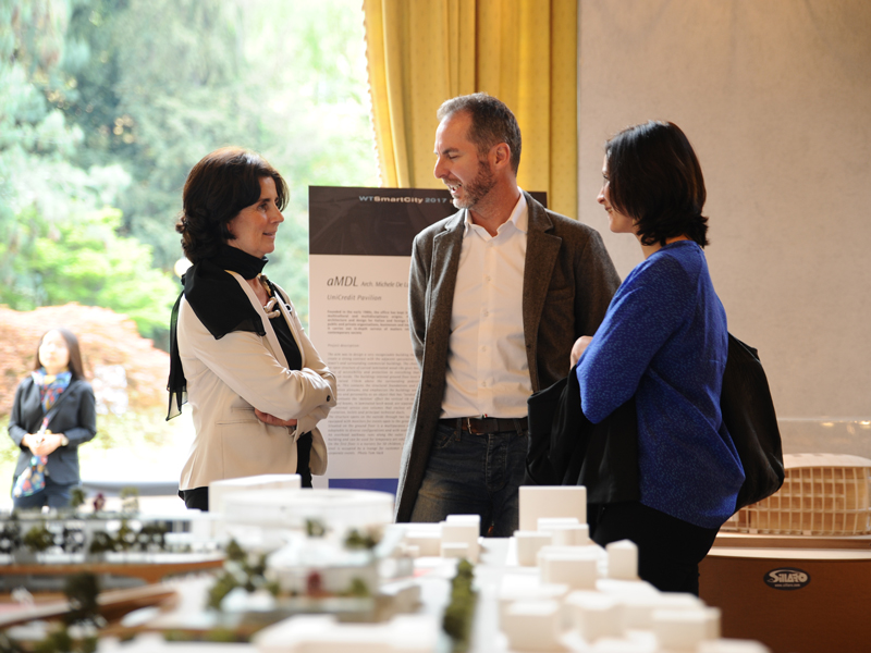 WT Ceo with masterplan and architectural models